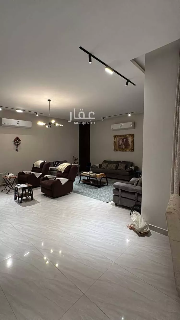 فيلا للبيع في شارع عمر بن وهب ، حي المهدية ، الرياض ، منطقة الرياض صورة 2