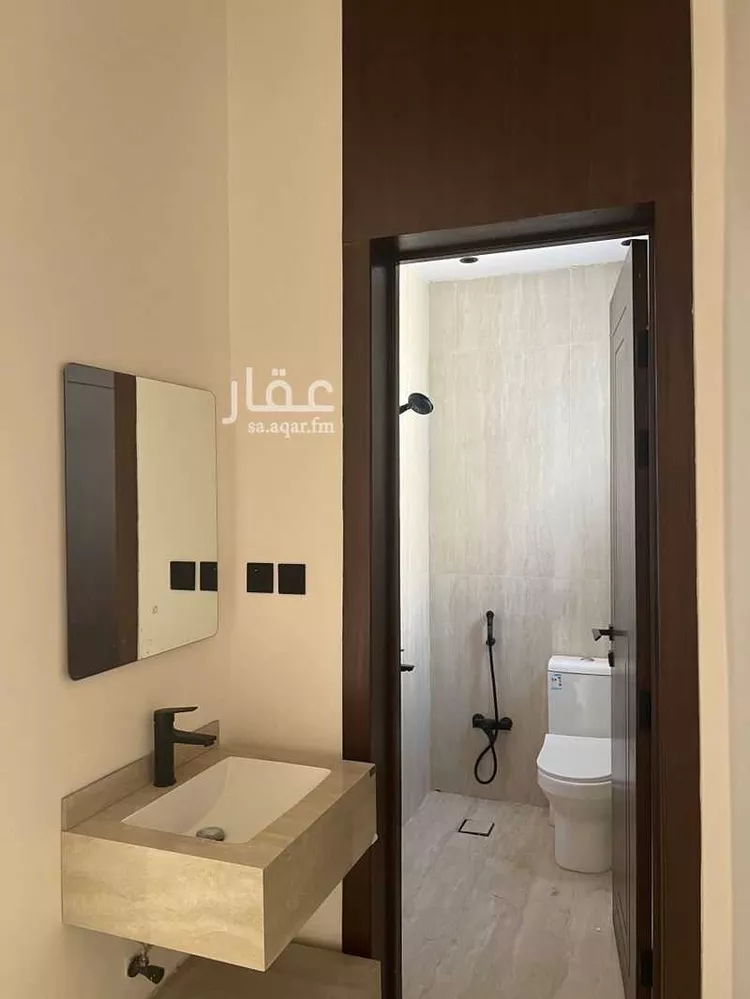 Floor for Sale in Riyadh Okaz صورة 4