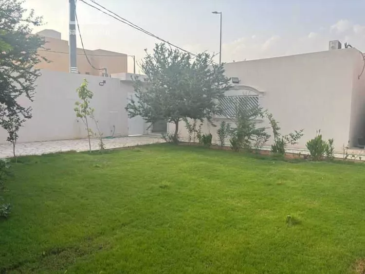استراحة للإيجار في شارع خالد بن الحويرث, حي الجامعة, مدينة ثادق, منطقة الرياض صورة 4