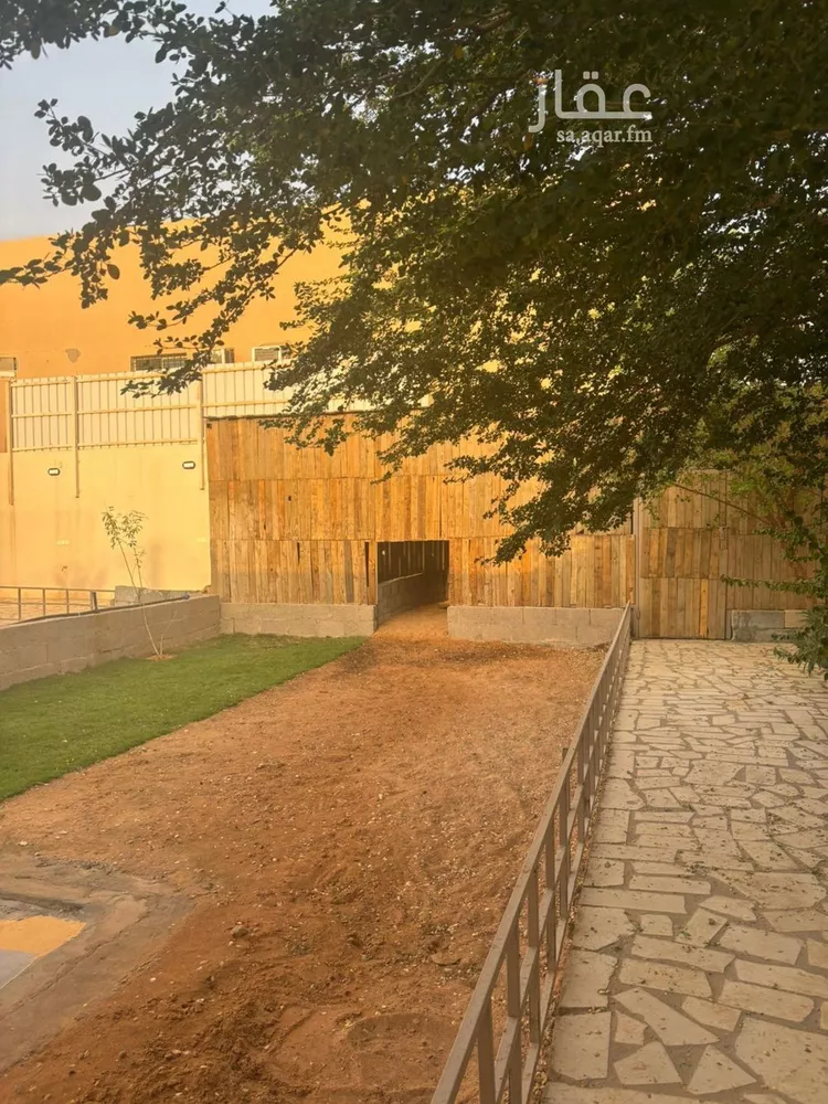 استراحة للبيع في شارع خالد بن الحويرث, حي الجامعة, مدينة ثادق, منطقة الرياض صورة 5