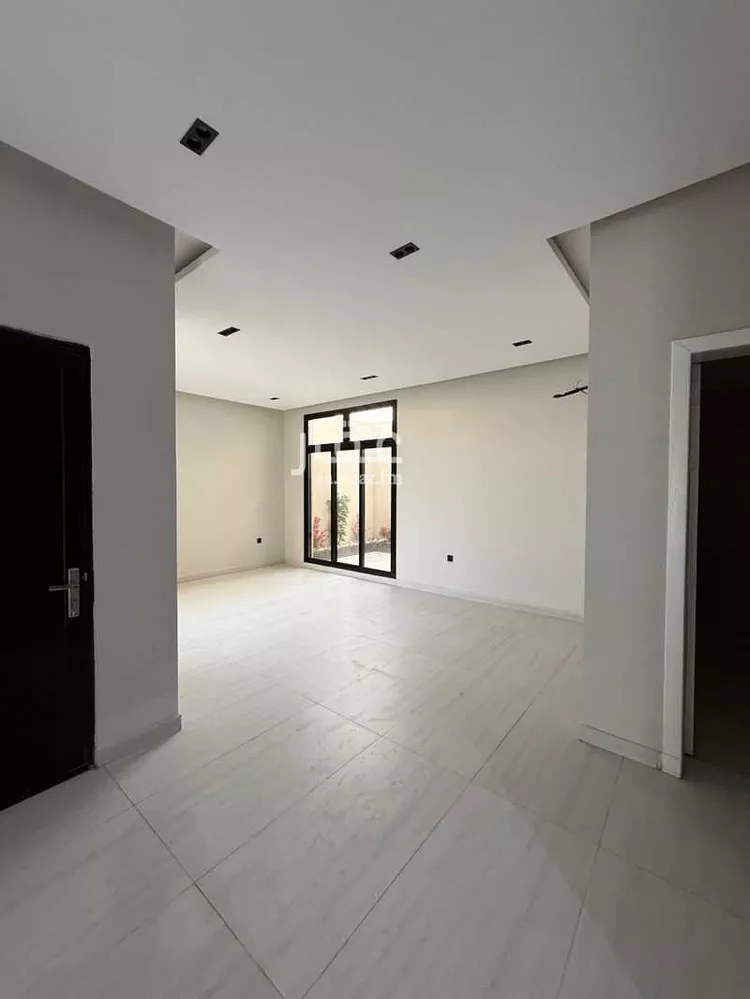 فيلا للإيجار في شارع 27303094, حي العاصمة, مدينة الاحساء, المنطقة الشرقية صورة 2
