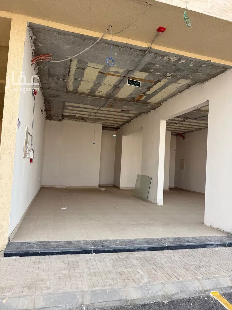 محل للإيجار في شارع عبدالله بن عبيد, حي المعيزيلة, مدينة الرياض, منطقة الرياض صورة 2