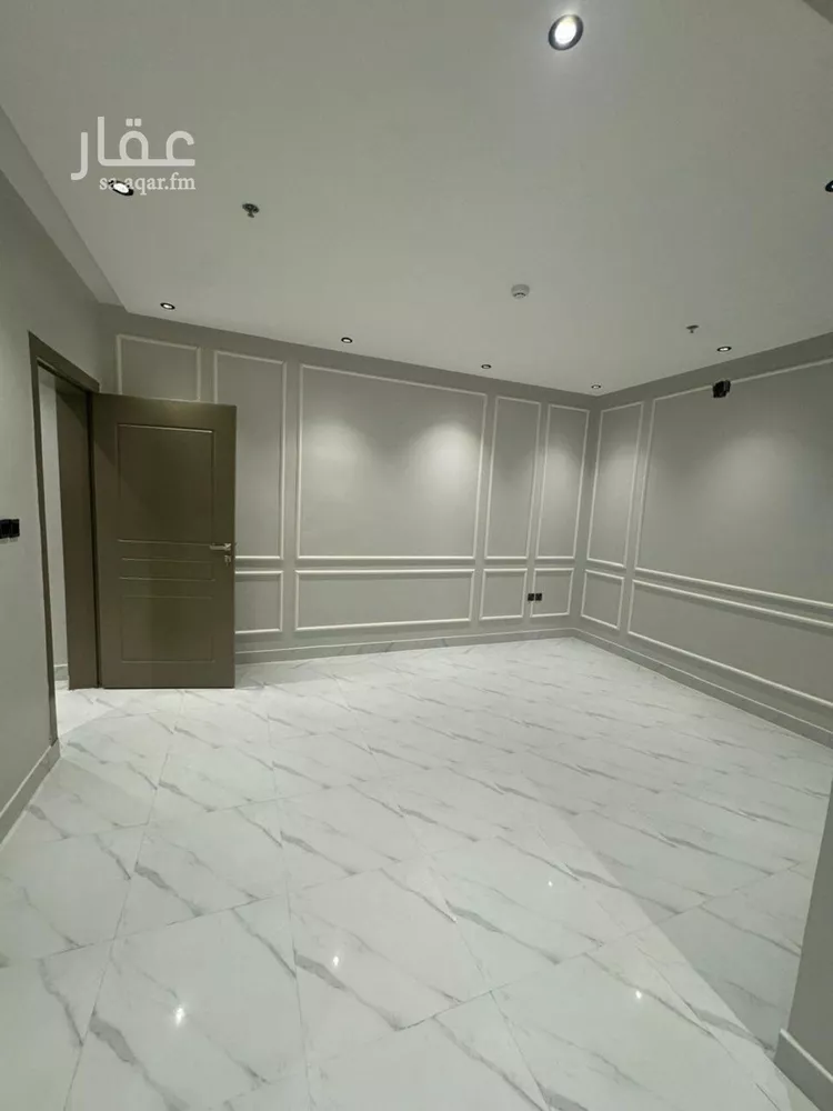 Building for Rent in Riyadh Ar Rimal 12