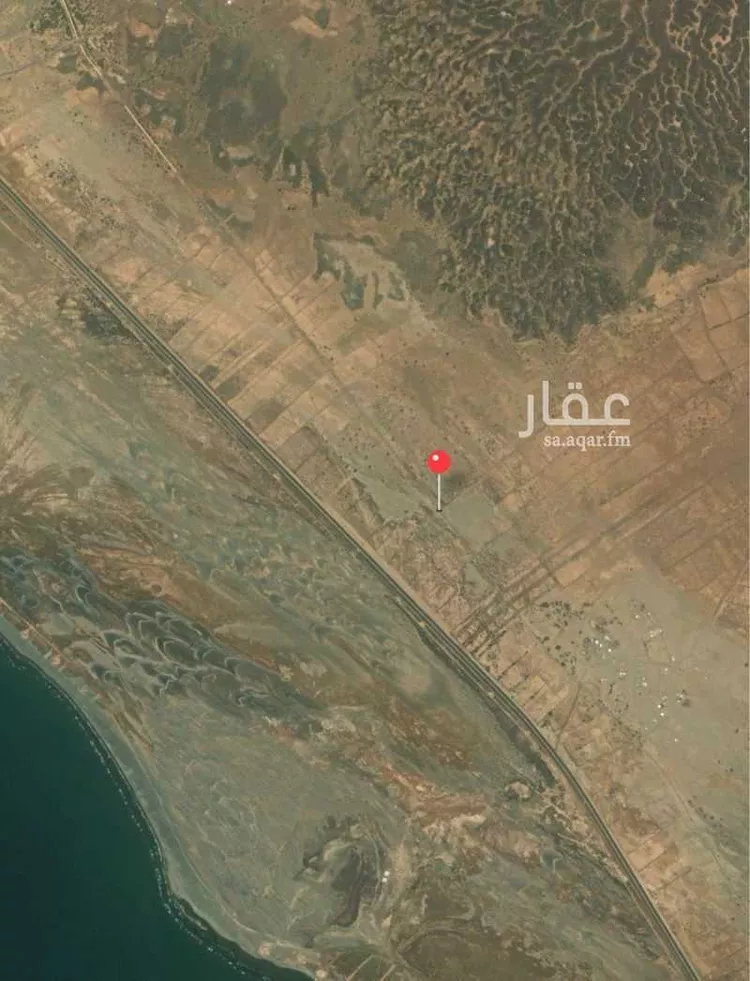 مزرعة للبيع في شارع طريق جازان جدة, حي الشروم, مدينة الشروم, منطقة عسير