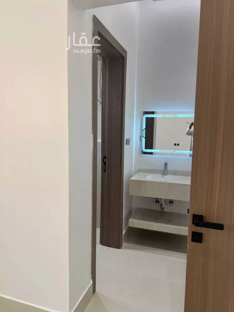 دور للبيع في شارع محارب بن دثار ، حي بدر ، الرياض ، منطقة الرياض صورة 3