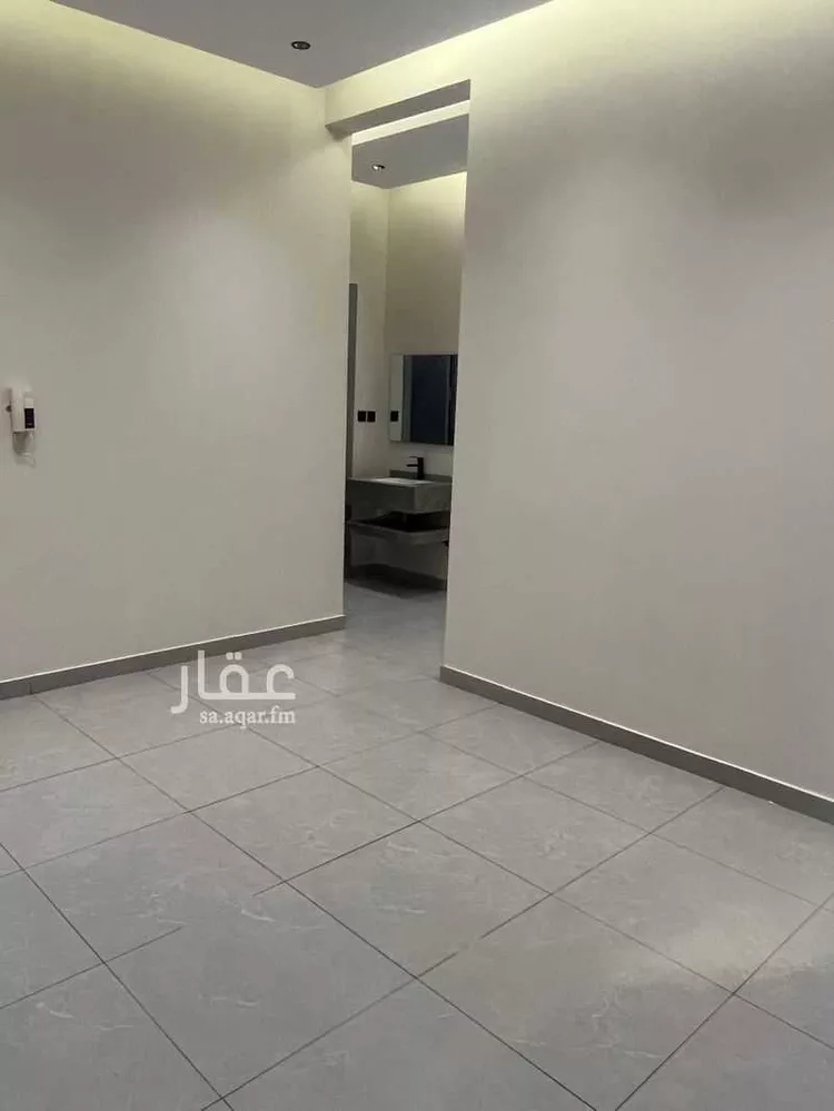 دور للبيع في شارع محارب بن دثار, حي بدر, مدينة الرياض, منطقة الرياض صورة 3