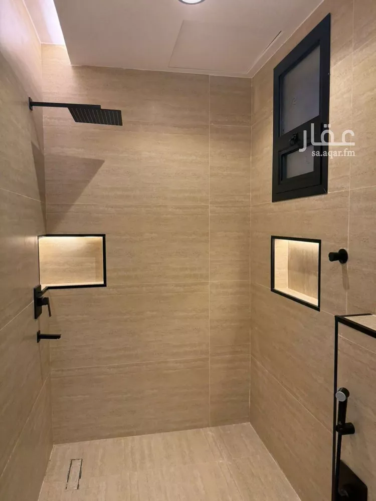 فيلا للبيع في شارع عبدالعزيز الجناتي, حي الخليج, مدينة الرياض, منطقة الرياض صورة 2