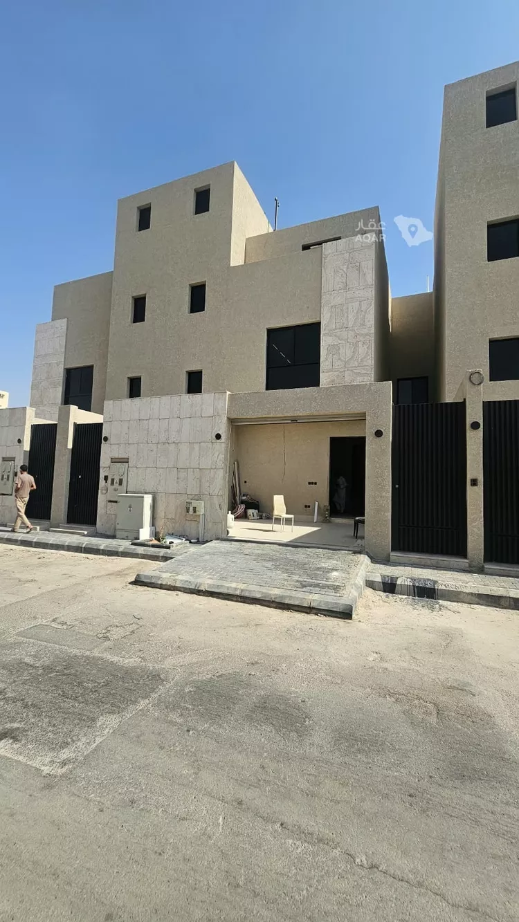 فيلا للبيع في شارع أبي القاسم اليزدي, حي الروضة, مدينة الرياض, منطقة الرياض صورة 2