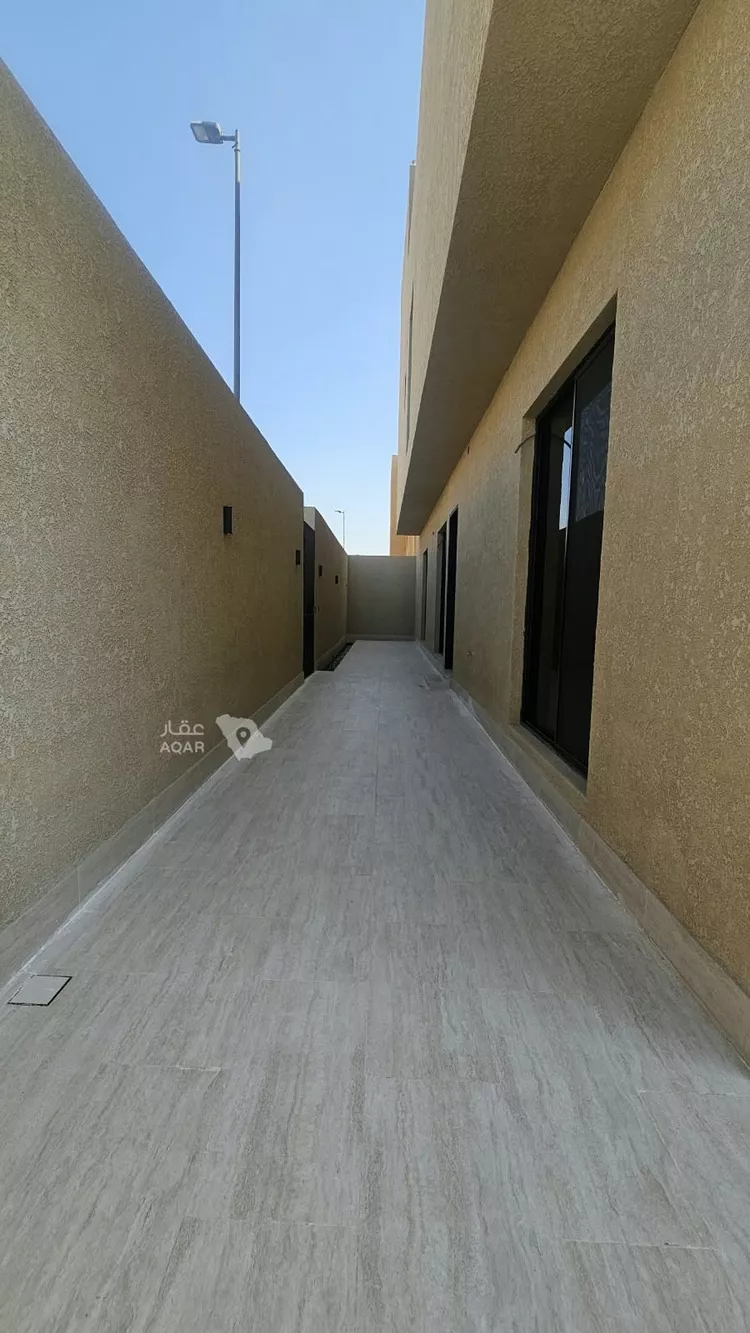 فيلا للبيع في شارع أبي القاسم اليزدي, حي الروضة, مدينة الرياض, منطقة الرياض 8