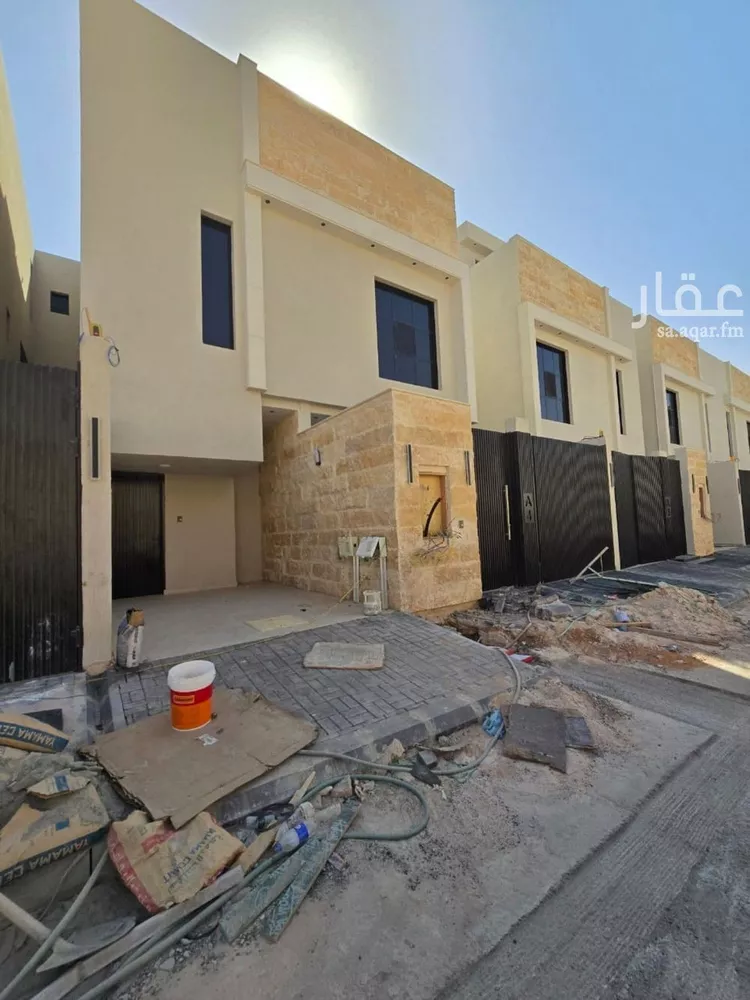 دور للبيع في شارع رقم 190, حي المونسية, مدينة الرياض, منطقة الرياض صورة 5