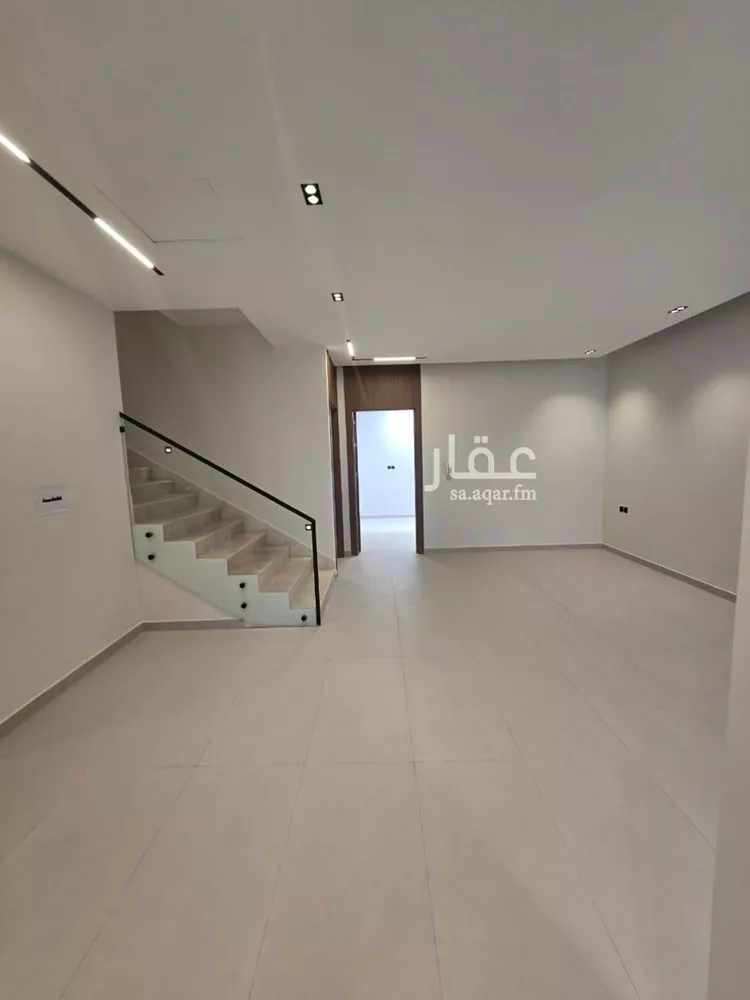دور للبيع في شارع رقم 190, حي المونسية, مدينة الرياض, منطقة الرياض صورة 2