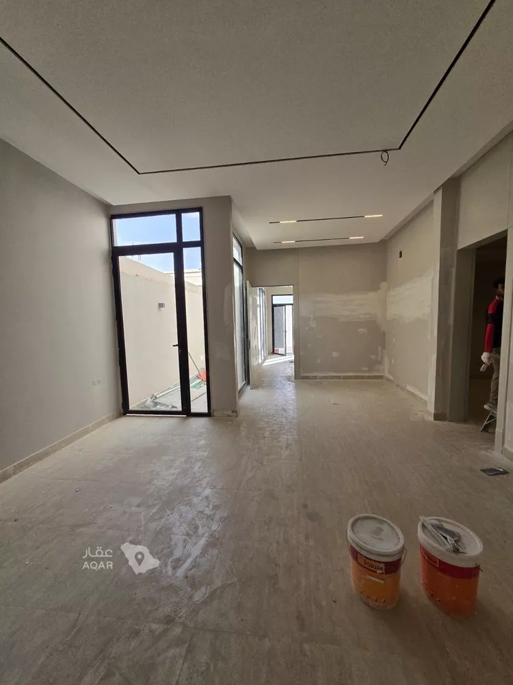 Floor for Sale in Riyadh Al Quds 5