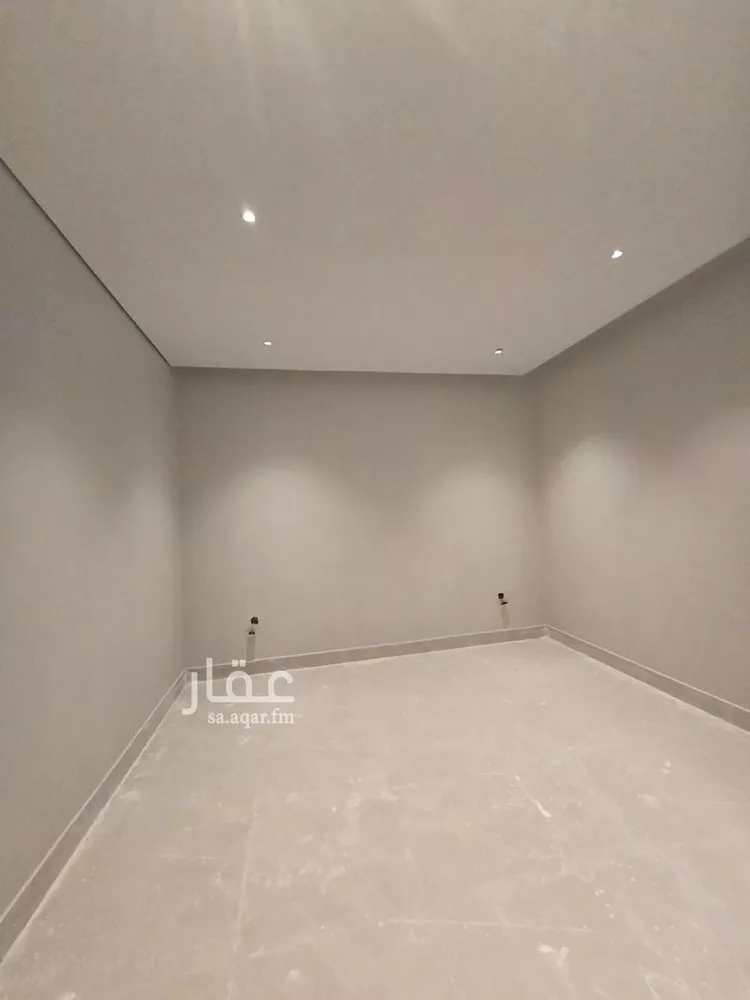 فيلا للبيع في شارع الطريق الدائري الشرقي الفرعي, حي الروضة, مدينة الرياض, منطقة الرياض صورة 4
