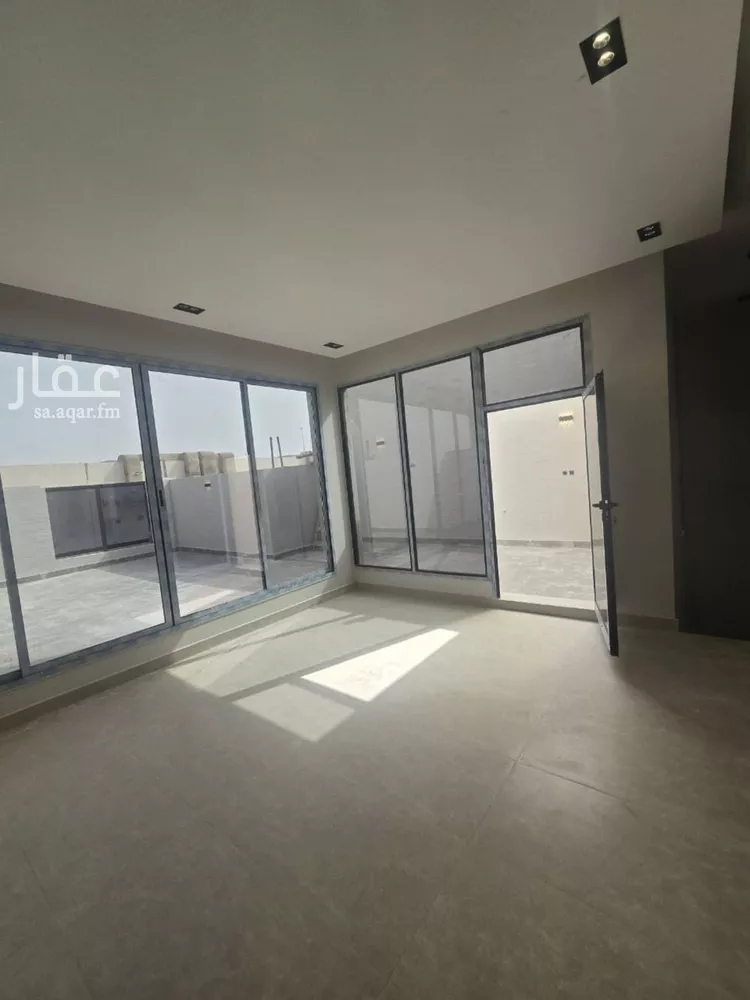 فيلا للبيع في شارع النقعاء, حي اليرموك, مدينة الرياض, منطقة الرياض صورة 2