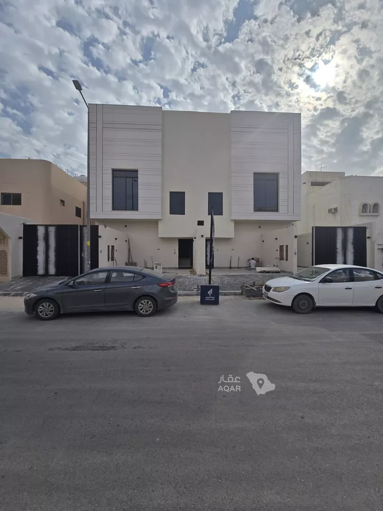 Floor for Sale in Riyadh Al Quds