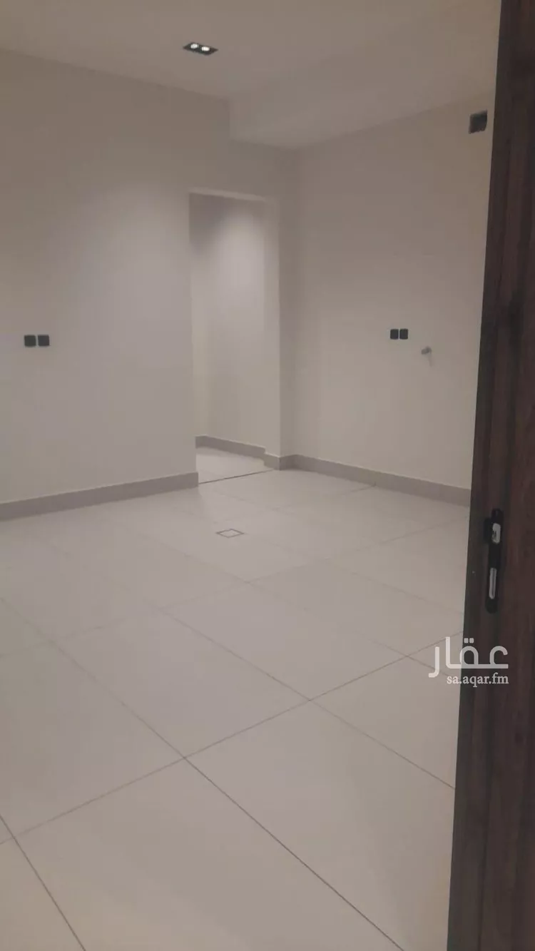 دور للبيع في شارع ابن عطية المكناسي, حي الخليج, مدينة الرياض, منطقة الرياض صورة 2