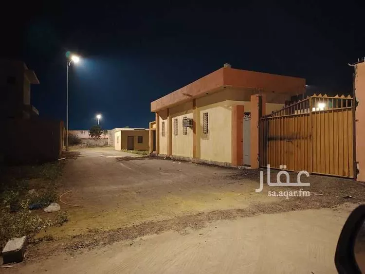 استراحة للبيع في شارع عبدالله ابن الجد السلمي ، محايل ، محايل