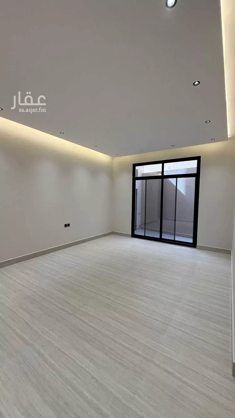 Floor for Sale in Riyadh Al Janadriyah 6