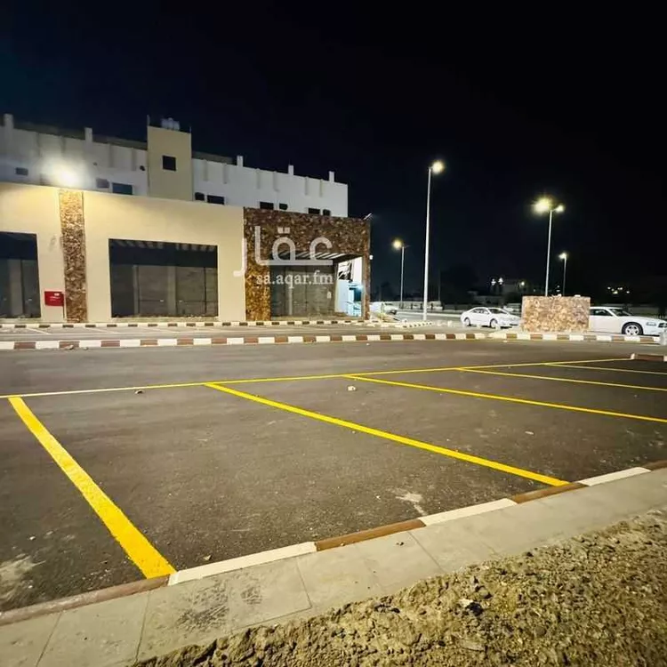 محل للإيجار في شارع جنوبا الى احد رفيده و شمالا الى خميس مشيط ، حي النزهة ، خميس مشيط ، خميس مشيط صورة 2