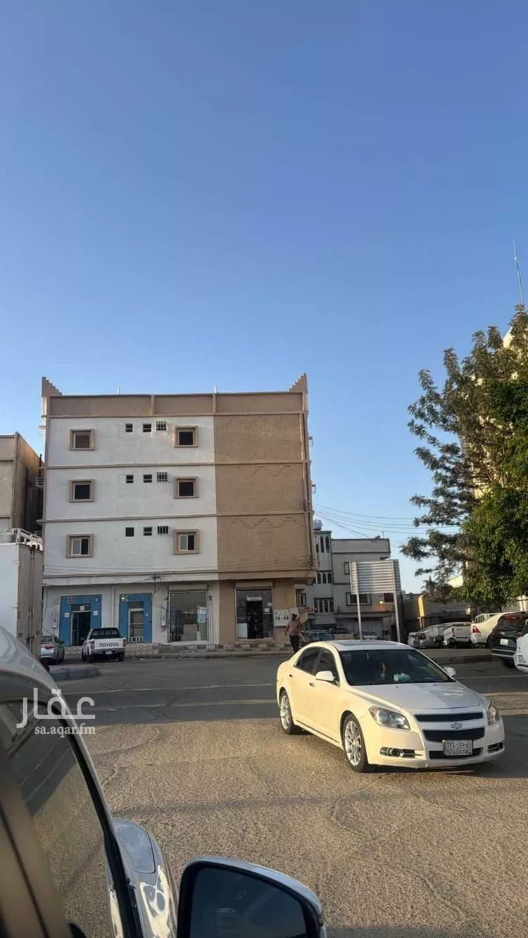 عمارة للإيجار في شارع البلد, حي البلد, مدينة خميس مشيط, منطقة عسير