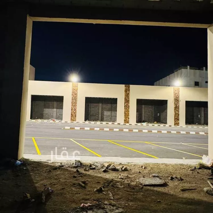 محل للإيجار في شارع جنوبا الى احد رفيده و شمالا الى خميس مشيط ، حي النزهة ، خميس مشيط ، خميس مشيط صورة 3