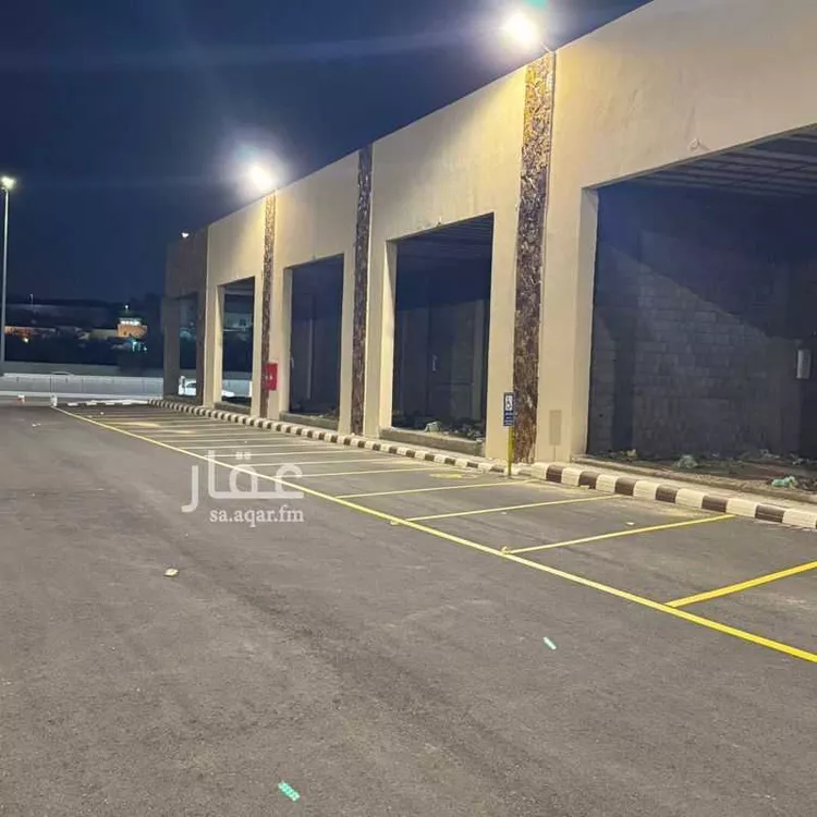 مجمع للإيجار في شارع طريق الملك خالد, حي الصفق, مدينة خميس مشيط, منطقة عسير صورة 5