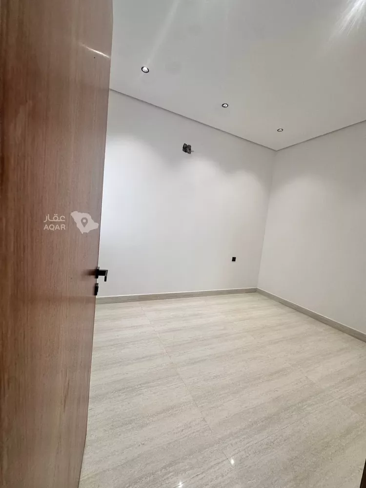 شقة للبيع في شارع السلطان قابوس بن سعيد, حي المعيزيلة, مدينة الرياض, منطقة الرياض صورة 2