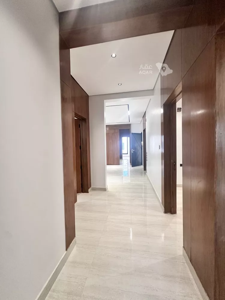 Floor for Sale in Riyadh Al Maizilah صورة 2