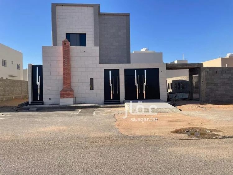 فيلا للبيع في شارع حبة ابن مسلم, حي المدائن, مدينة حائل, منطقة حائل صورة 2