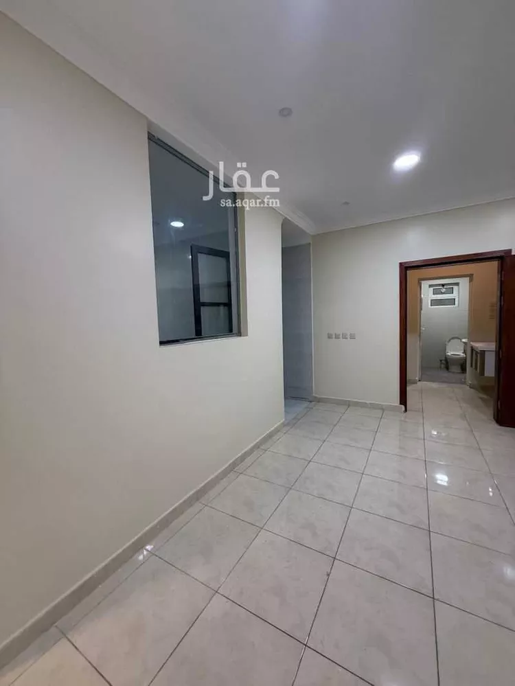 شقة للإيجار في شارع آسيه المقدسيه ، حي جنوب الهفوف ، الهفوف‎ ، الاحساء