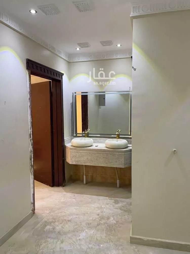 فيلا للبيع في عبدالله بن قيس 305 ، حي اشبيلية ، الرياض ، منطقة الرياض 10