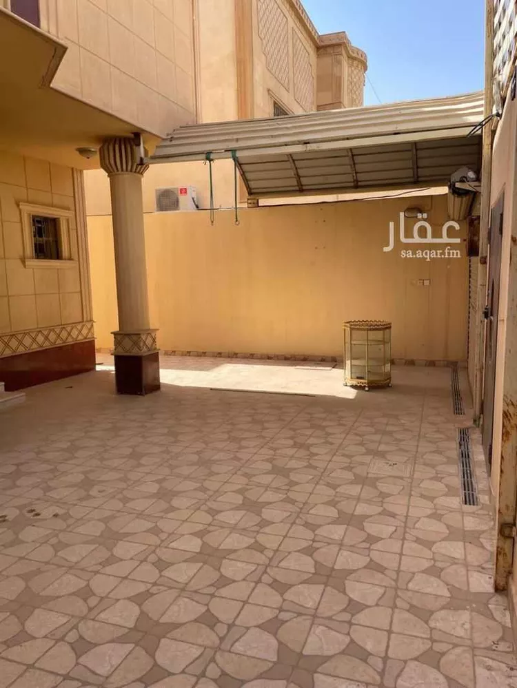 فيلا للبيع في عبدالله بن قيس 305 ، حي اشبيلية ، الرياض ، منطقة الرياض 1 صورة