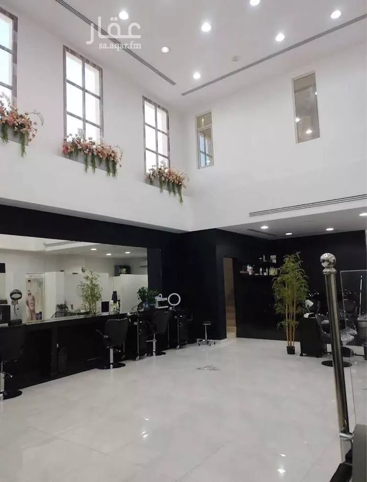 محل للبيع في شارع المديني ، حي اليرموك ، الرياض ، منطقة الرياض صورة 5