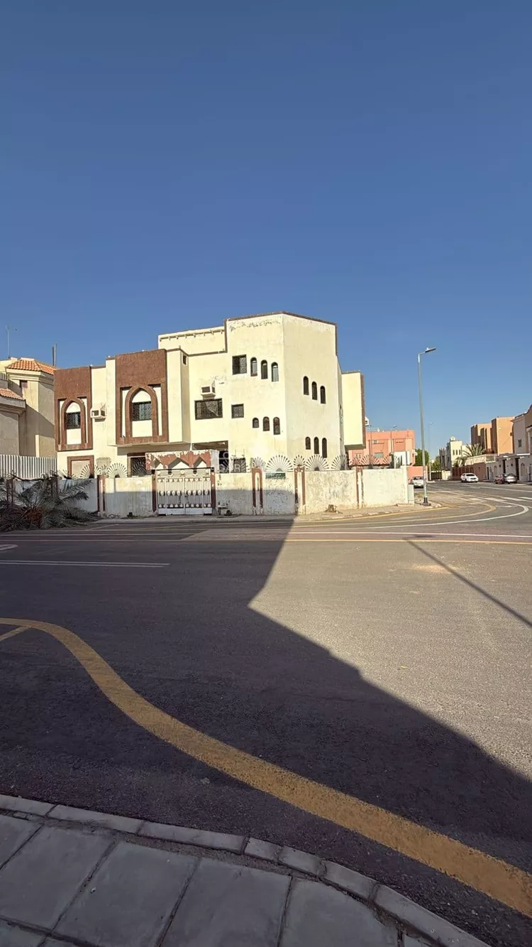 Villa for Sale in Medina Bir Uthman