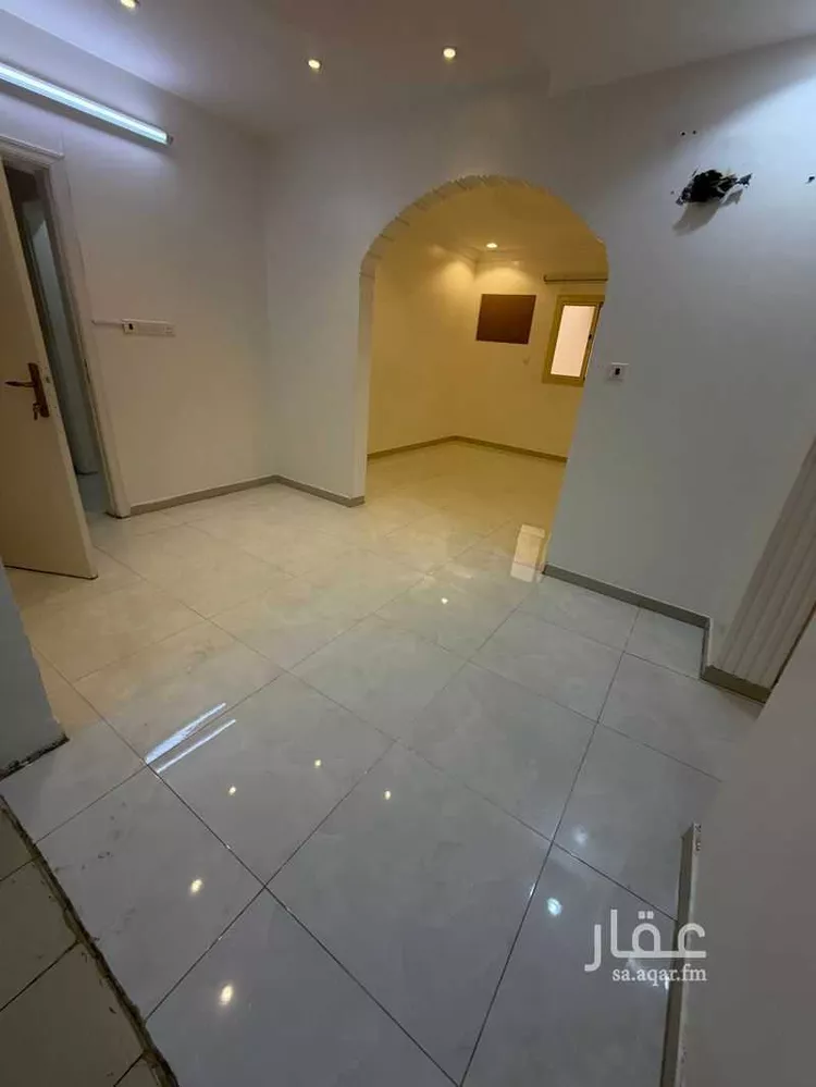 شقة للإيجار في شارع ابن جامع القفصي ، حي مريخ ، جدة ، جدة