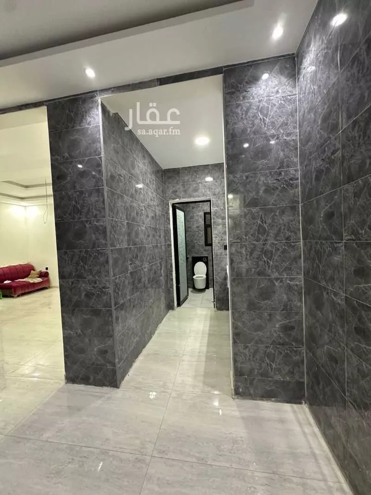 دور للبيع في شارع عباد ابن الحارث, حي ضاحية الملك فهد, مدينة الدمام, المنطقة الشرقية