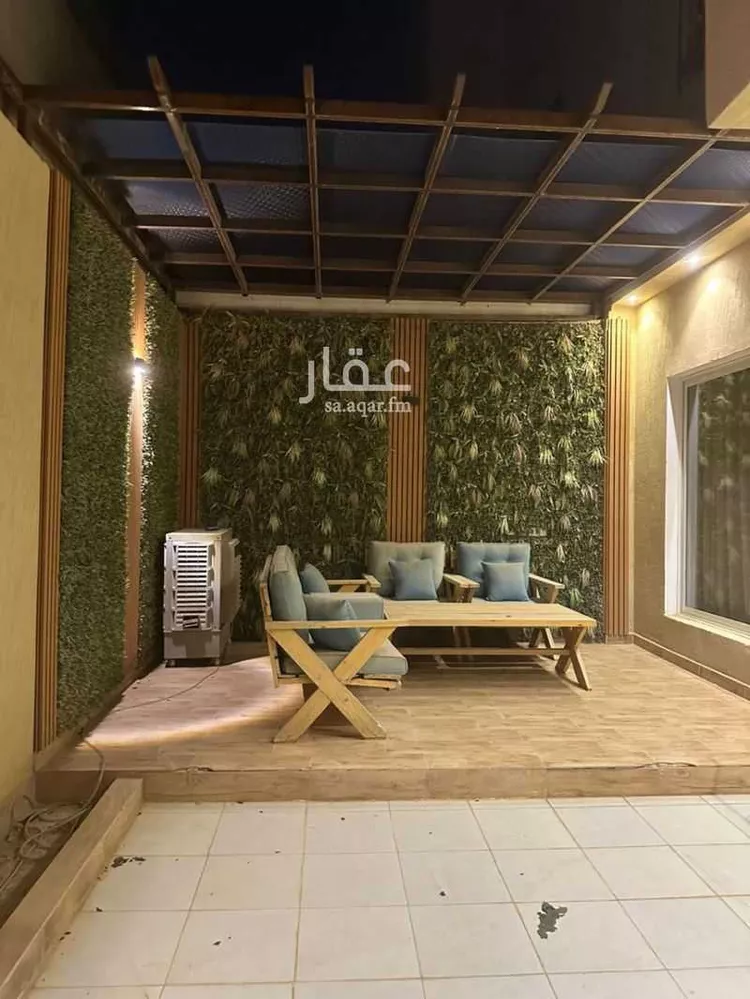فيلا للبيع في شارع عبدالقادر السعدي, حي عكاظ, مدينة الرياض, منطقة الرياض صورة 2