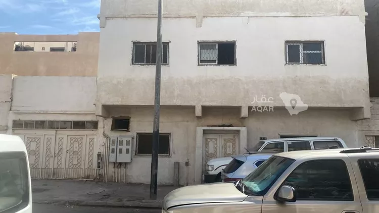 عمارة للبيع في شارع خارجة بن عمرو, حي السعادة, مدينة تبوك, منطقة تبوك 2