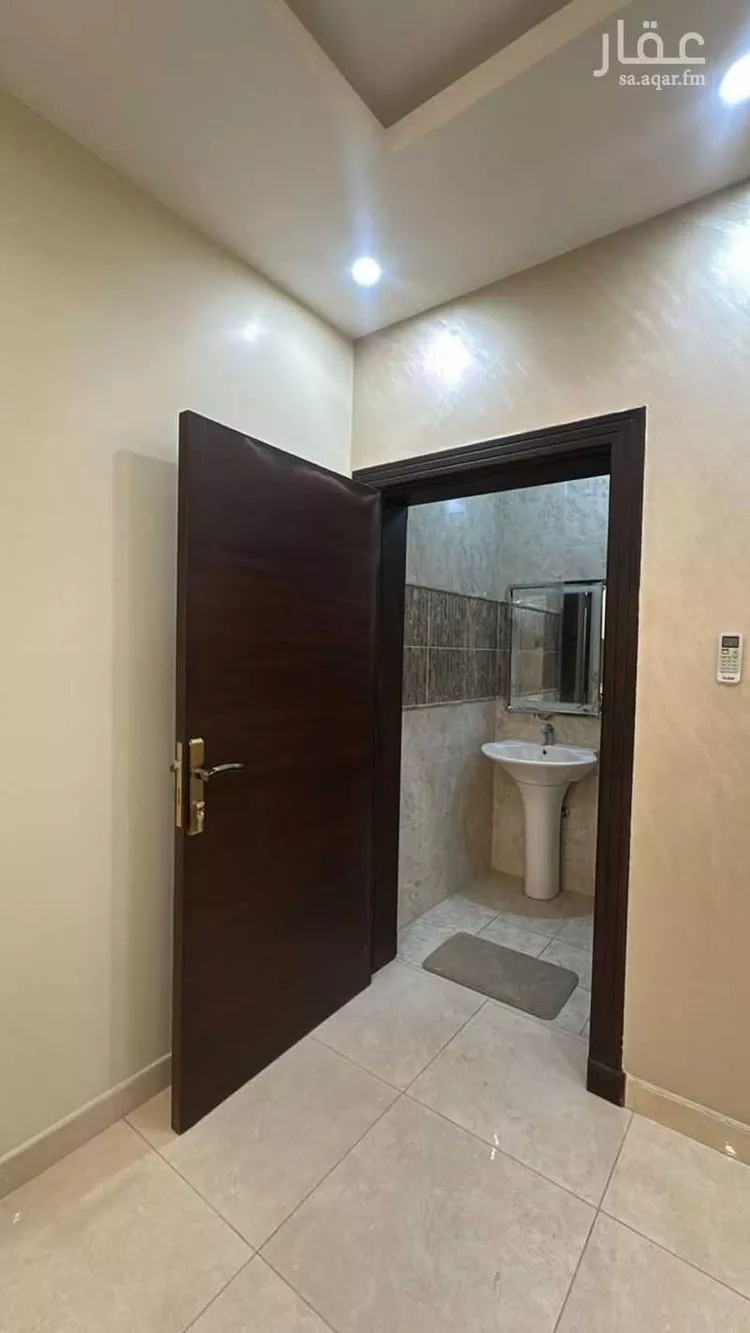 مكتب تجاري للإيجار في شارع حزام بن عوف, حي وادي مذينب, مدينة المدينة المنورة, منطقة المدينة المنورة صورة 5