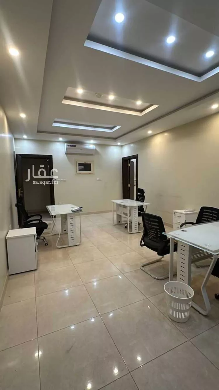 مكتب تجاري للإيجار في شارع حزام بن عوف, حي وادي مذينب, مدينة المدينة المنورة, منطقة المدينة المنورة صورة 4