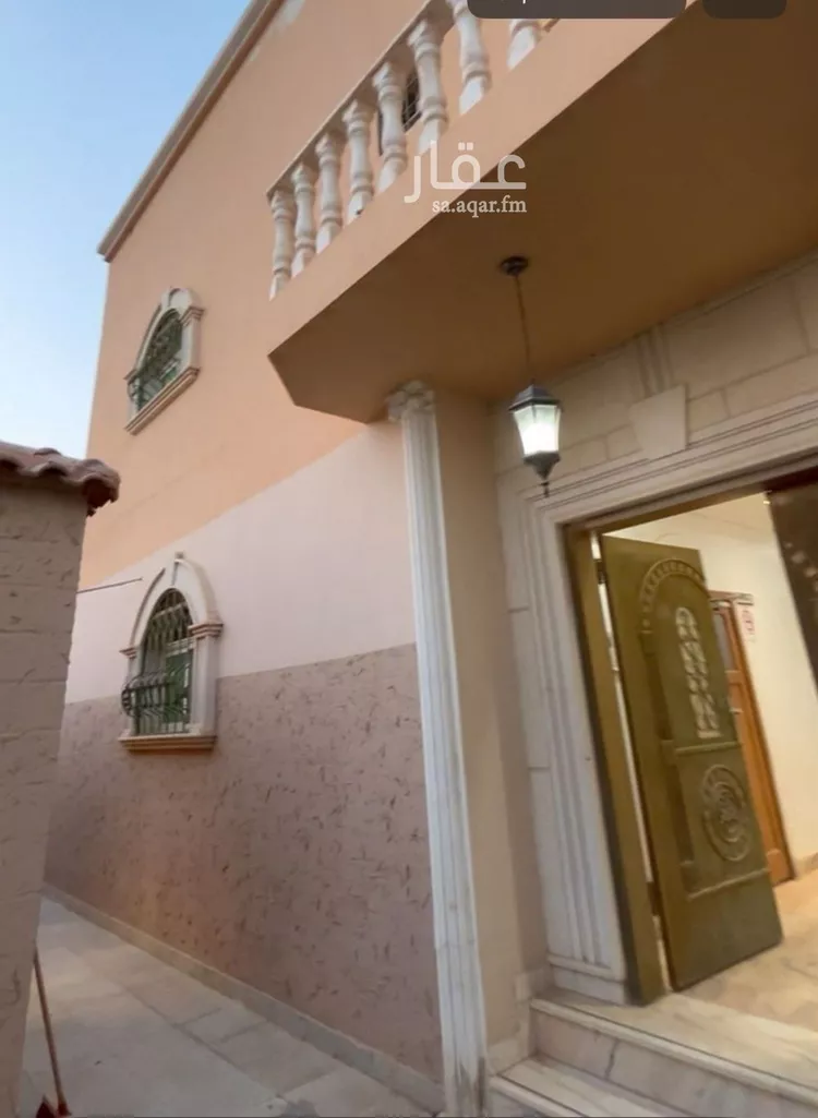 فيلا للبيع في شارع شارع الأمير سلطان بن عبدالعزيز, حي الخالدية, مدينة الدرعية, منطقة الرياض صورة 2