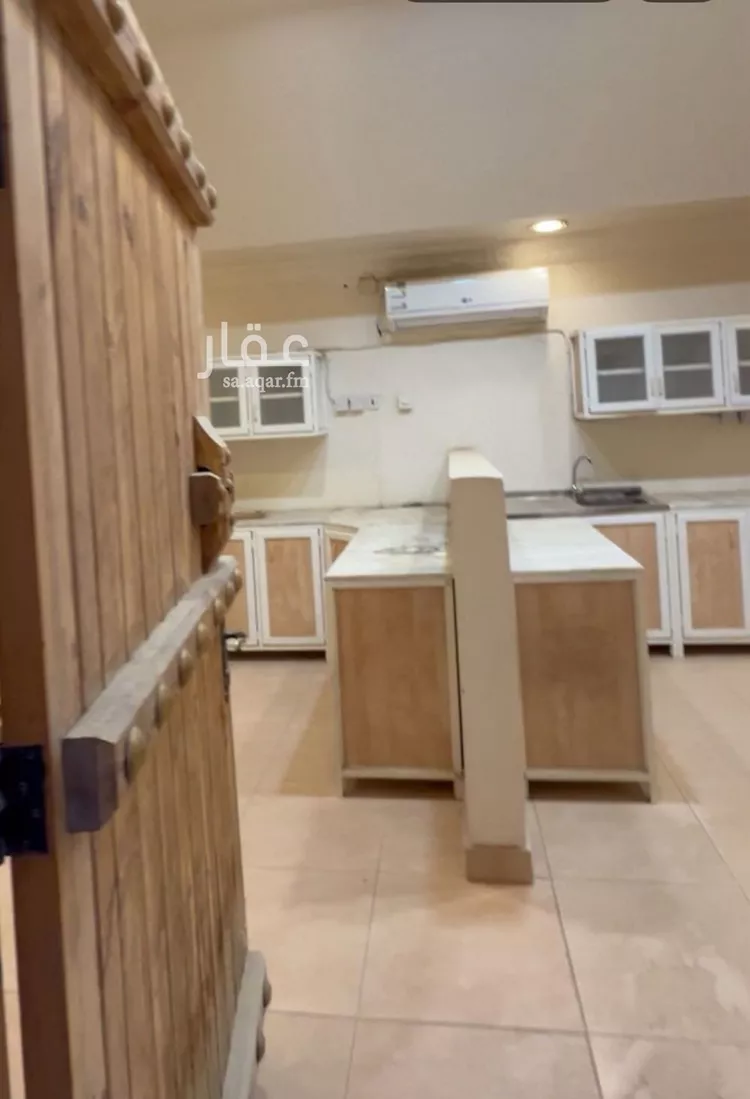 فيلا للبيع في شارع شارع الأمير سلطان بن عبدالعزيز, حي الخالدية, مدينة الدرعية, منطقة الرياض صورة 3