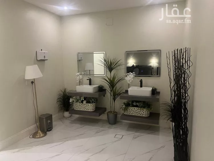 فيلا للبيع في شارع عبدالله بن رشيد, حي الروضة, مدينة الرياض, منطقة الرياض صورة 4