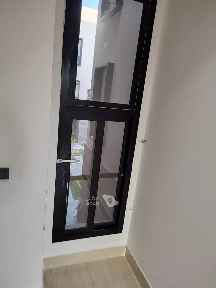 شقة للإيجار في شارع ابي سفيان بن حرب, حي مغرزات, مدينة الرياض, منطقة الرياض 12