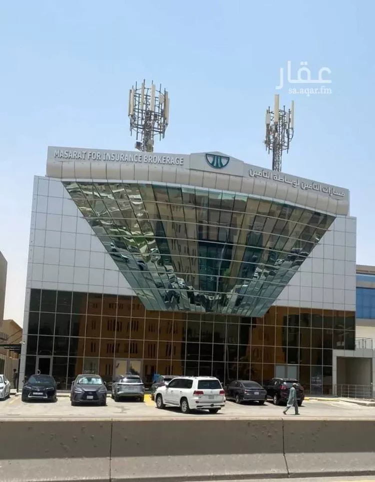 مكتب تجاري للإيجار في شارع الثمامة الفرعي, حي الصحافة, مدينة الرياض, منطقة الرياض