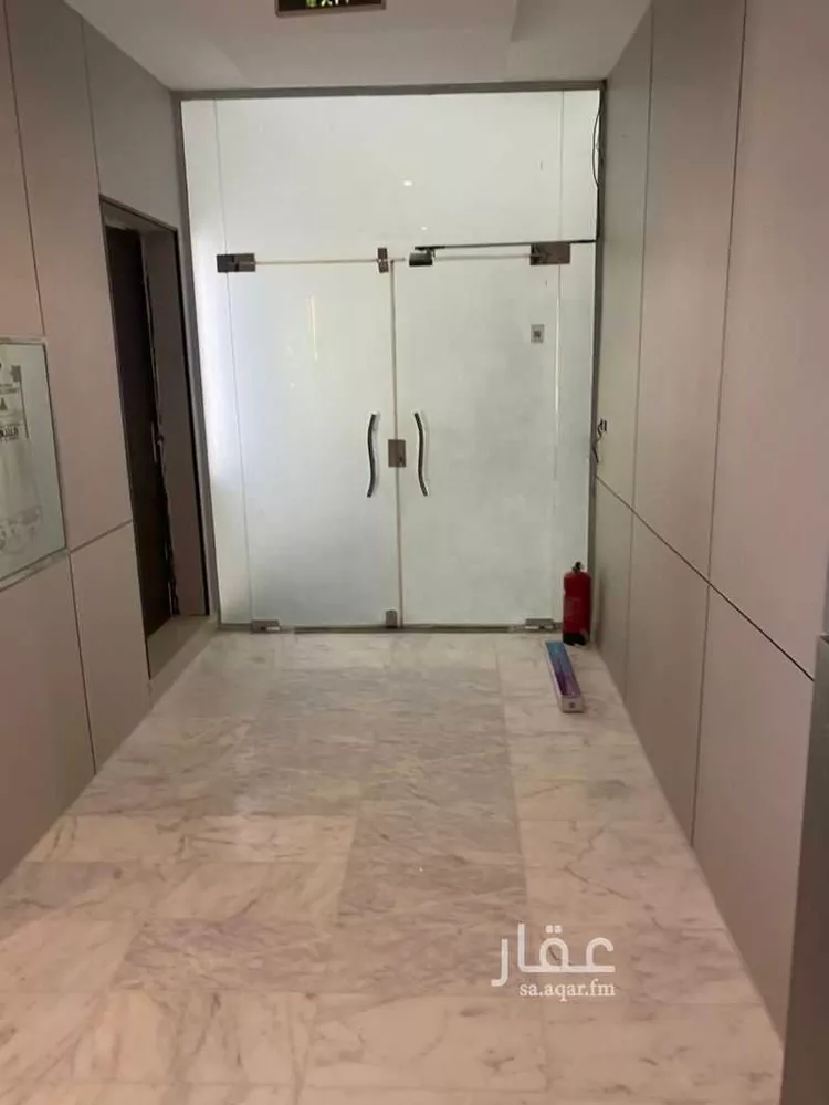 مكتب تجاري للإيجار في شارع الثمامة الفرعي, حي الصحافة, مدينة الرياض, منطقة الرياض صورة 4