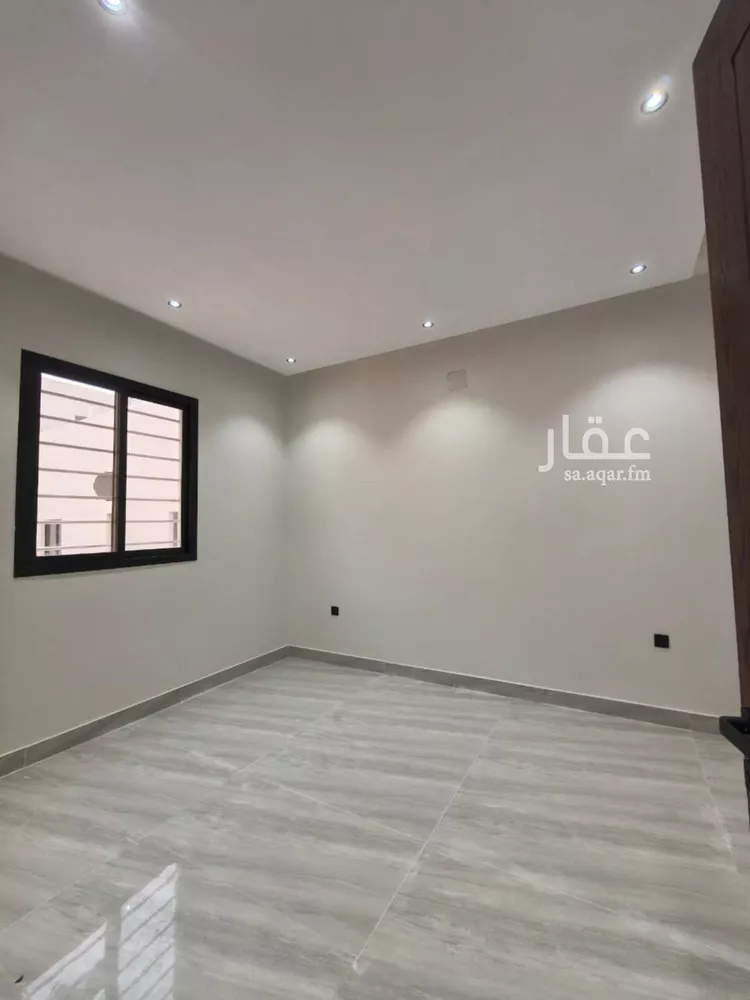 فيلا للبيع في شارع العزيزيه, حي طيبة, مدينة الرياض, منطقة الرياض صورة 3