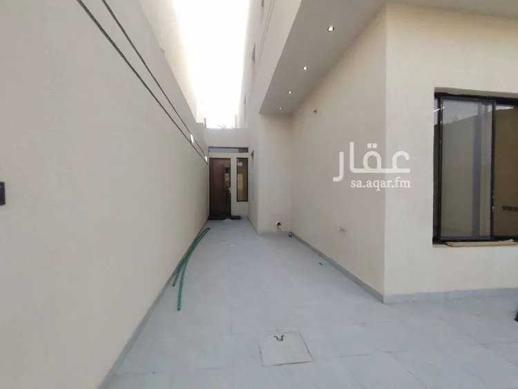 دور للبيع في شارع العزيزيه, حي طيبة, مدينة الرياض, منطقة الرياض صورة 3