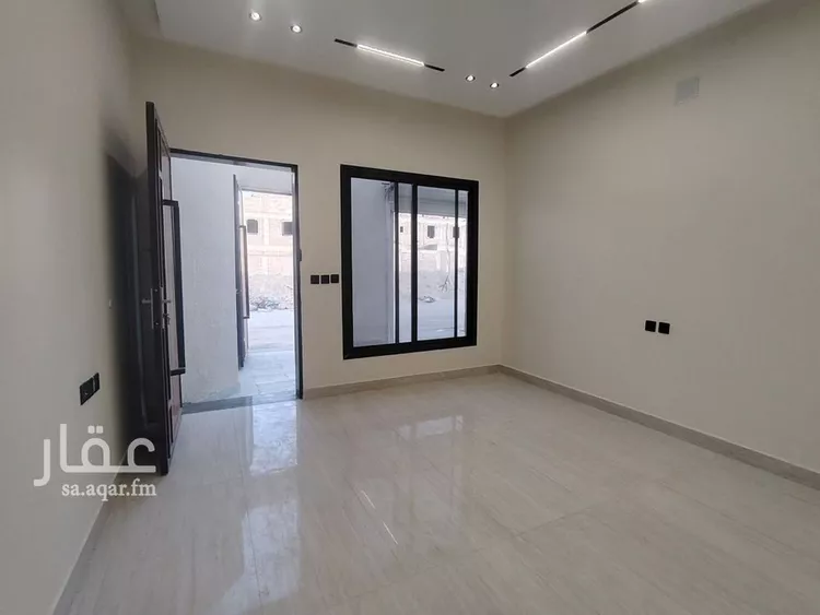 دور للبيع في شارع العزيزيه, حي طيبة, مدينة الرياض, منطقة الرياض صورة 4