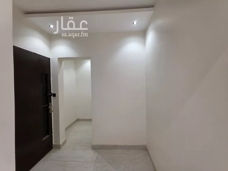 دور للبيع في شارع العزيزيه, حي طيبة, مدينة الرياض, منطقة الرياض صورة 3
